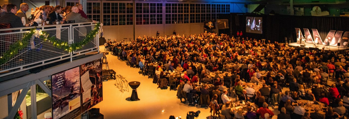 Hintons to Headline 2019 Wright Brothers Memorial Banquet