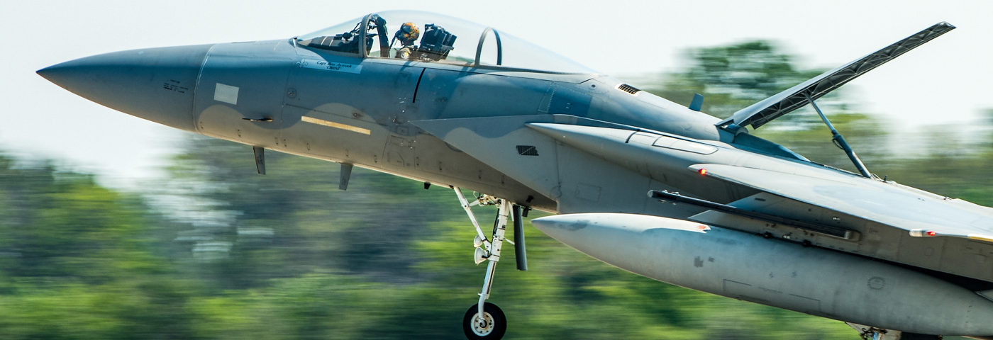 Ex-Thunderbirds Crew Chief Returns to Oshkosh at Controls of F-15