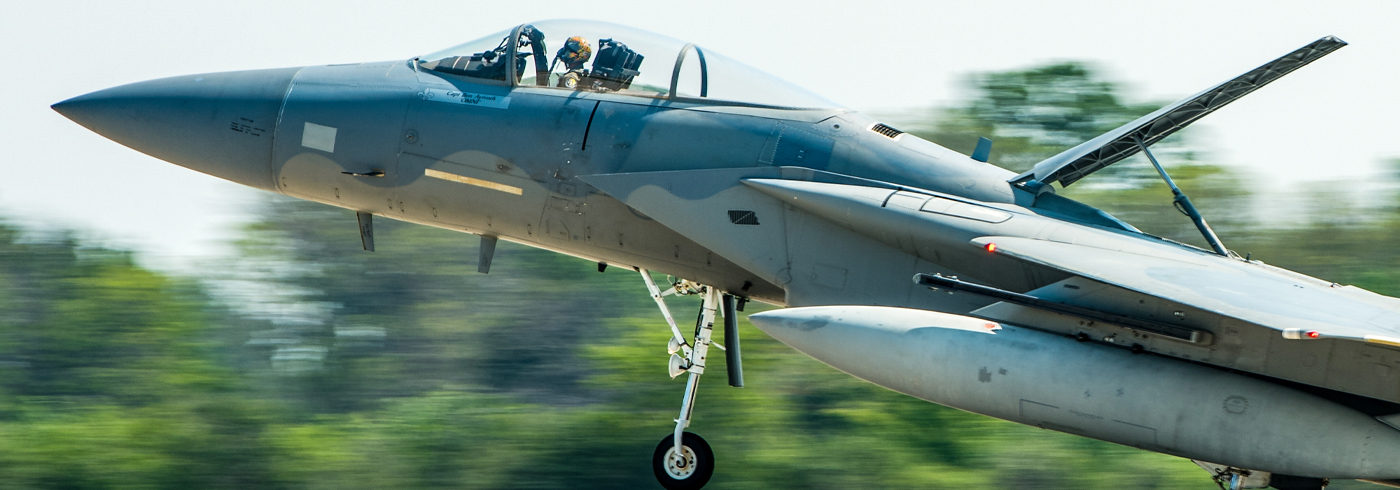 Ex-Thunderbirds Crew Chief Returns to Oshkosh at Controls of F-15
