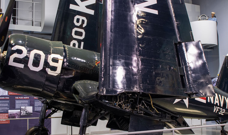 EAA’s The Green Dot — Corsair: Korean War Heroism