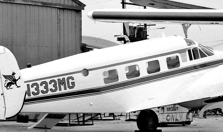 EAA’s The Green Dot — Beech Super 18 Restoration