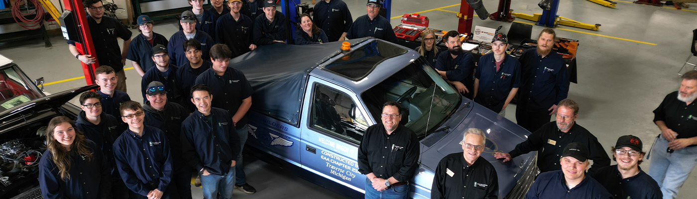 Michigan Students Refurbish Homebuilders Welcome Wagon