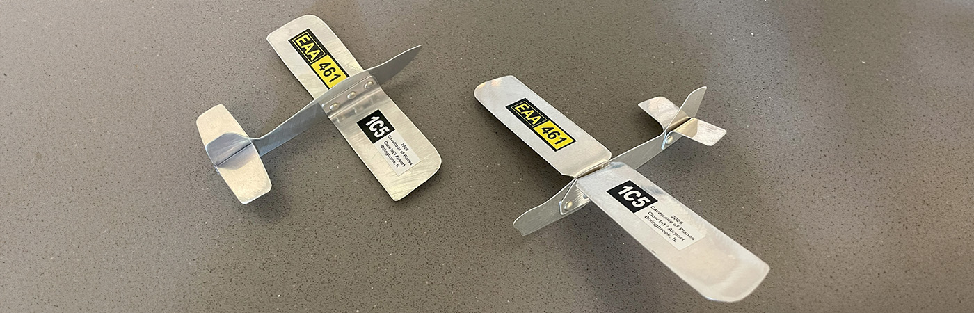 Souvenir Aluminum Airplanes for Airport Visitors